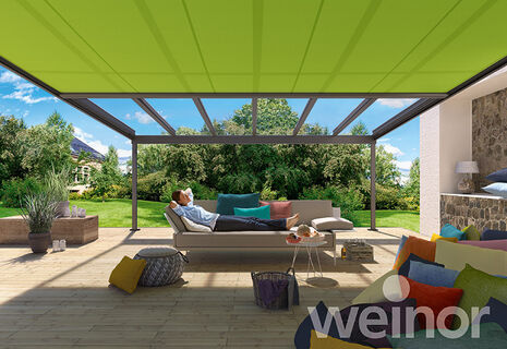 Unterdachmarkise als Sonnenschutz für die Terrassenüberdachung